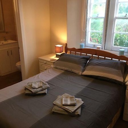 Holly Grove - Homestay Bristol Extérieur photo
