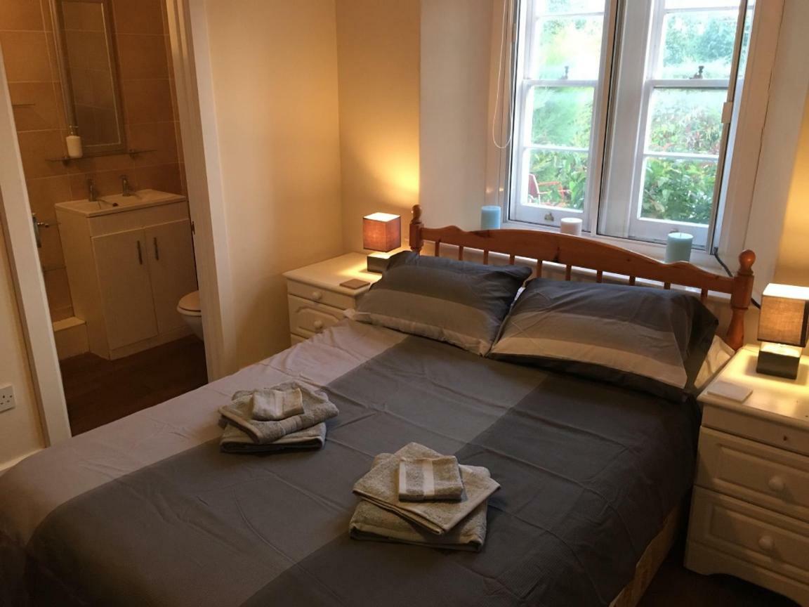 Holly Grove - Homestay Bristol Extérieur photo